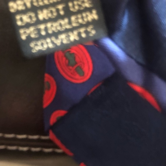 Authentic Gucci silk tie - Picture 5 of 7